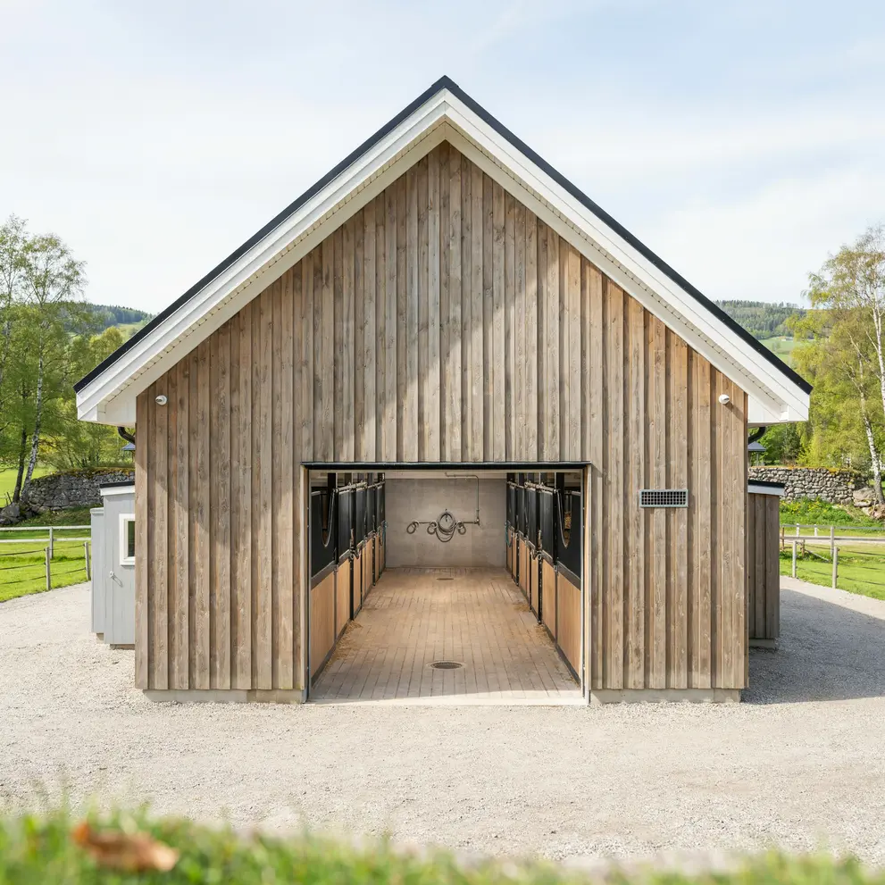 bygga stall for hastar runt sodertalje sormland sodermanland nykvarn molnbo gnesta trosa nykoping botkyrka salem ronninge runt stockholm